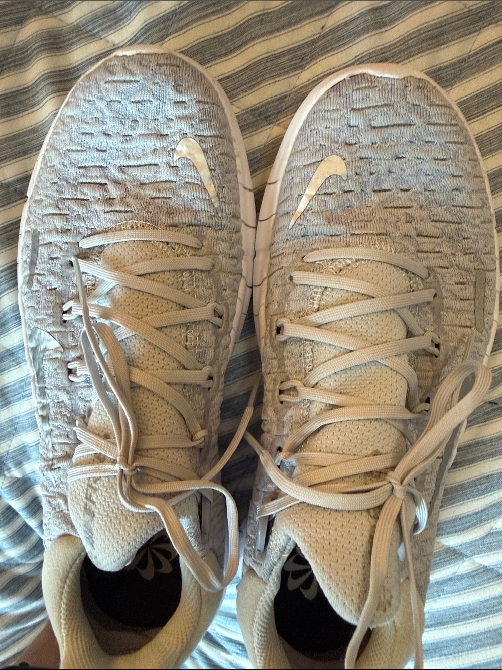 Nike *2 pairs* Mint Green Knit Sneakers - Picture 10 of 10